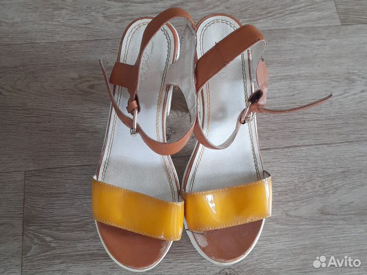 Босоножки фирмы Тофа р 38