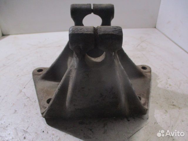 Кронштейн крепления передней рессоры Scania 132580