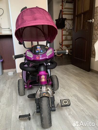 Трехколесный велосипед с родительской ручкой