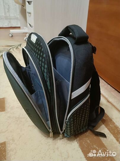 Рюкзак школьный