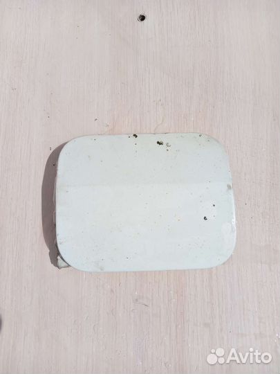 Лючок бензобака на ауди 80 б3 1.8л