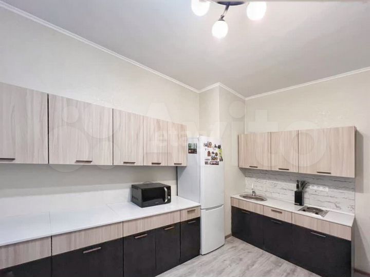 2-к. квартира, 77,4 м², 1/12 эт.