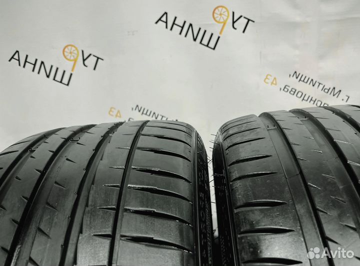 Michelin Pilot Sport 4 245/40 R20 94Y