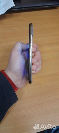 iPhone Xs, 64 ГБ
