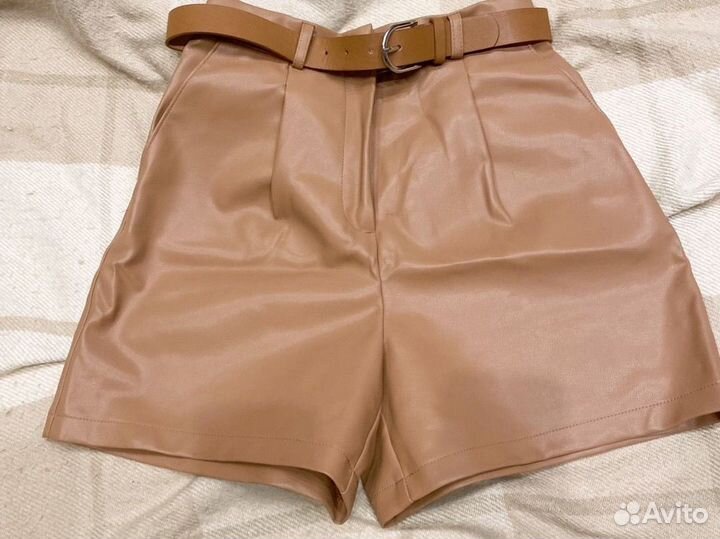 Кожаные шорты