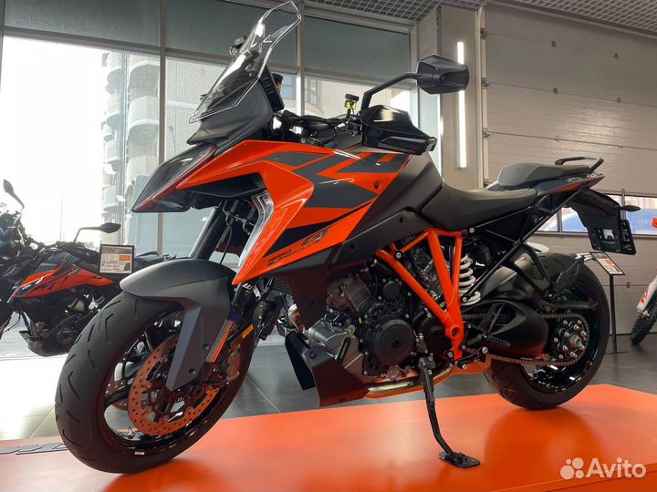 Мотоцикл 1290 Super Duke GT 2023