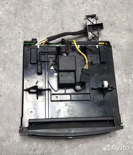 CD чейнджер передний Mercedes-Benz Cls350 C219