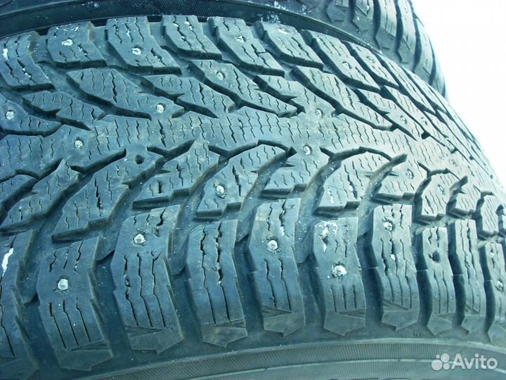 Nokian Tyres Hakkapeliitta 9 SUV 285/60 R18 116T