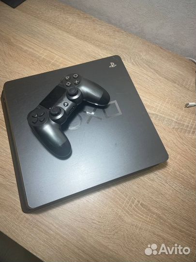 Sony playstation 4 slim