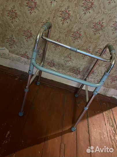 Ходунки для взрослых