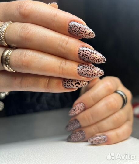 Наращивание ногтей педикюр