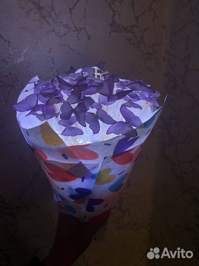 Букетик из бабочек 51 бабочка,с гирляндой