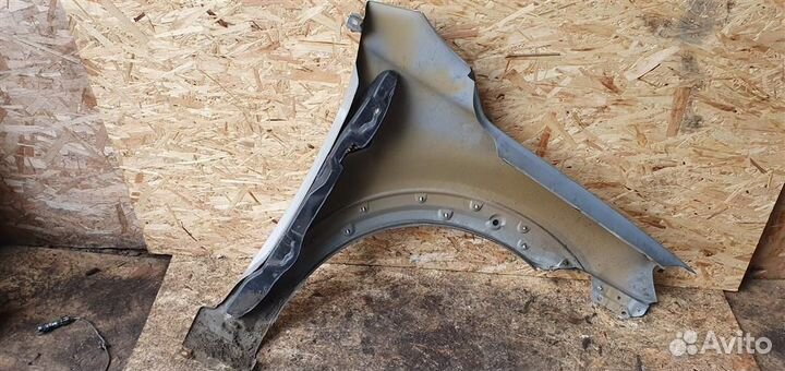 Крыло переднее левое Chevrolet Captiva (C100) 200