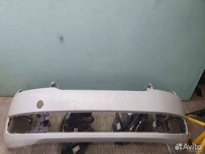 Бампер передний Skoda Rapid 1