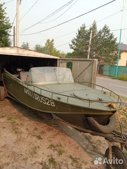 Лодка Казанка. Прицеп. Мотор