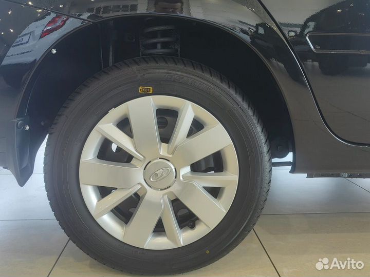 LADA Granta 1.6 МТ, 2023