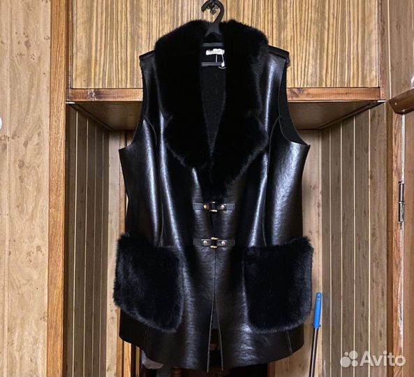 Жилетка женская 60