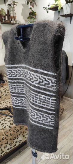 Жилет пуховый женский размер 48-50