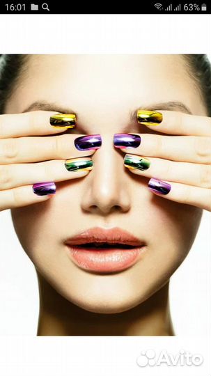 Модель на маникюр