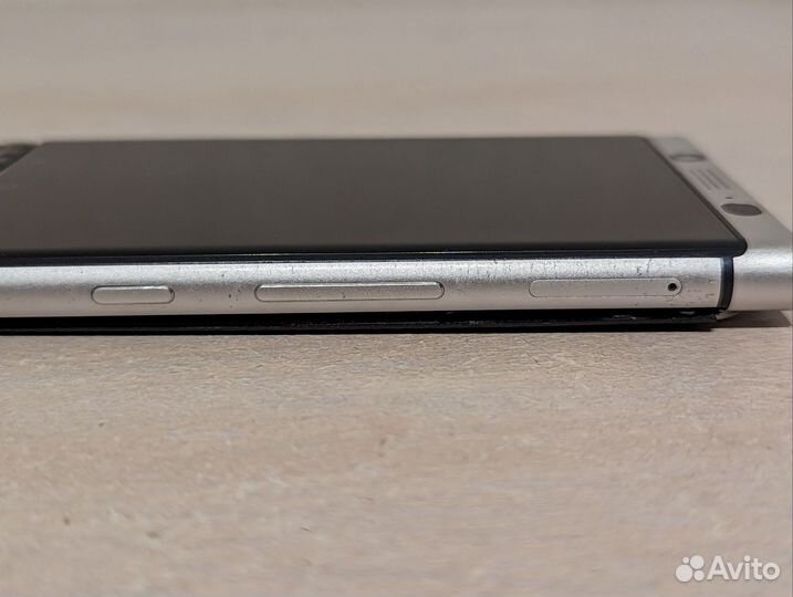 BlackBerry KEYone, 3/32 ГБ