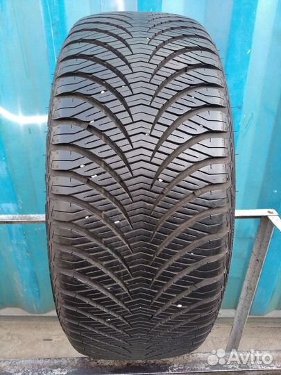 Goodyear Vector 4Seasons Gen-2 205/55 R16