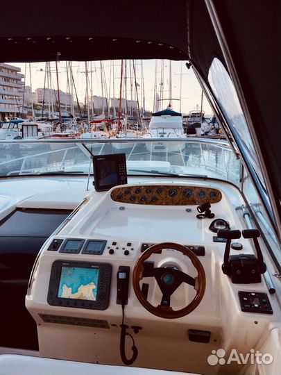 Моторная яхта sealine S 37