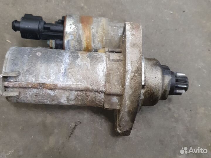 Стартер на фольксваген пасат в6-1.8-BZB