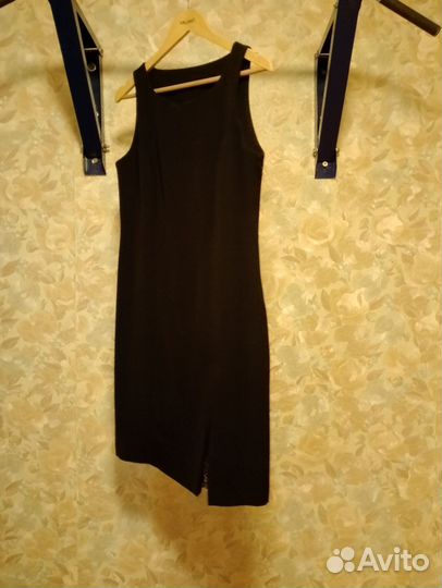 Костюм женский нарядный 44 46