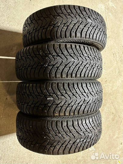 Nokian Tyres Hakkapeliitta 8 225/60 R18 104T