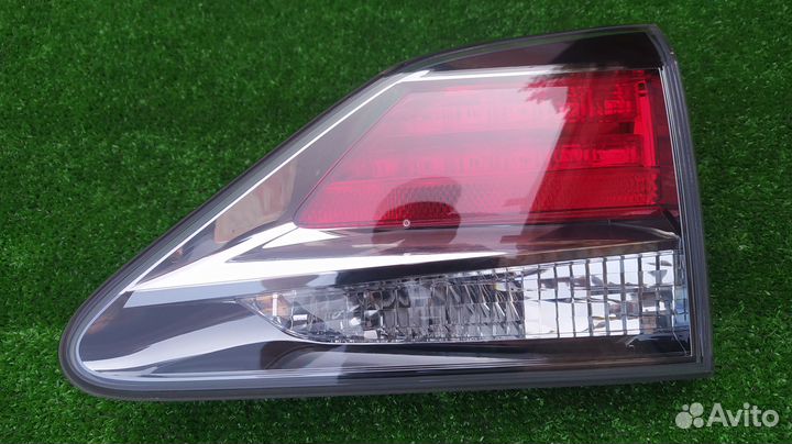 Фонарь в крышку багажника Lexus RX 2012-2015