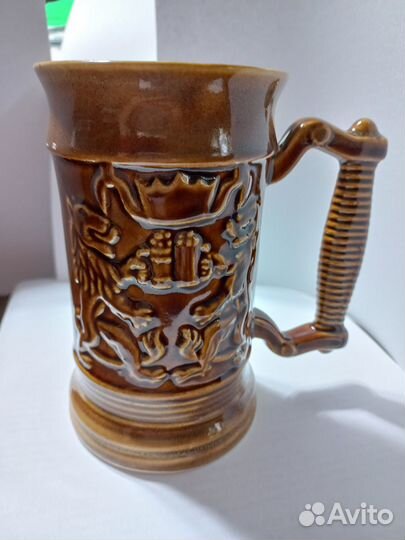 Пивные кружки и бокалы