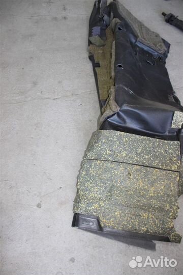 Пол салона ковер Mazda Premacy (CP8W) 1999-2005