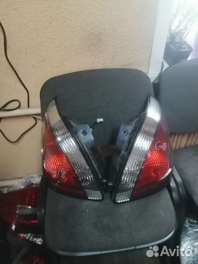 Фонарь задний левый на Kia rio jb 1.4 G4EE