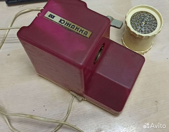 Электромясорубка Южанка 90х