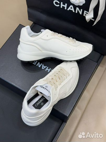 Женские кроссовки chanel