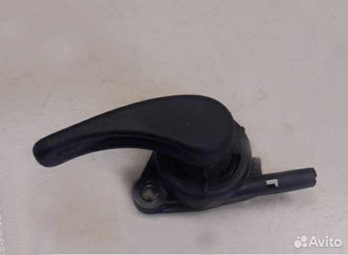 Ручка открывания капота на Рено Renault (салон)