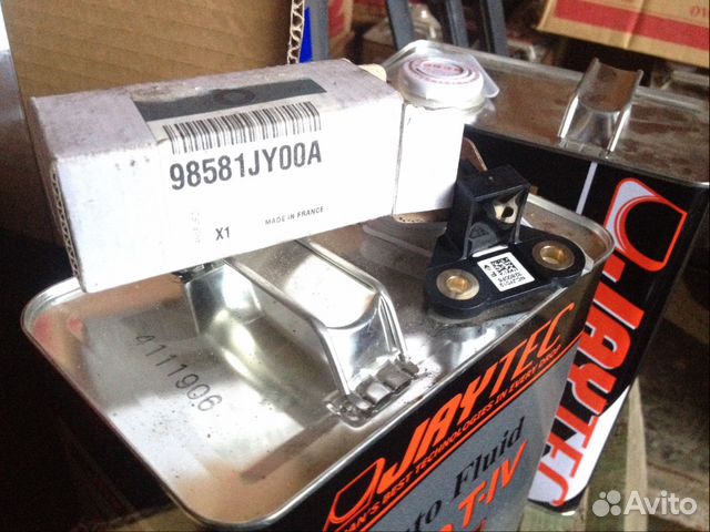 Датчик удара Nissan, Infiniti Инфинити 98581JY00A