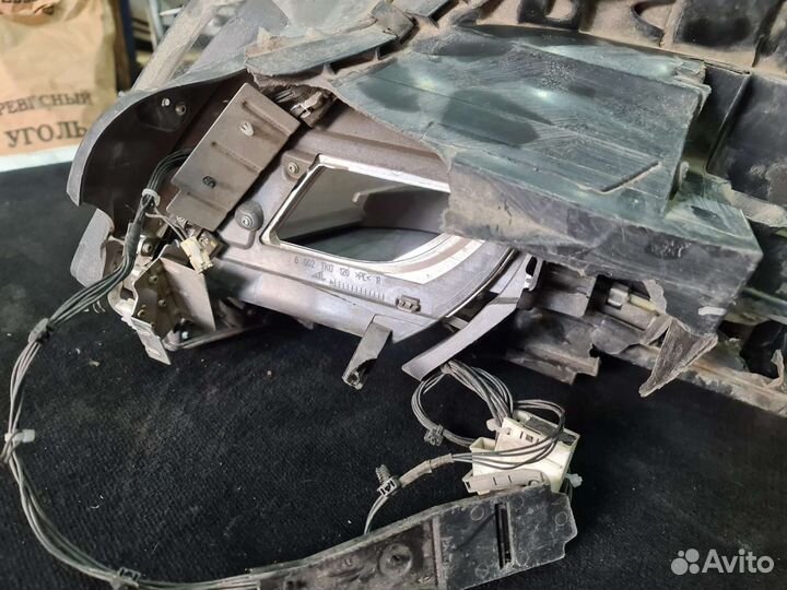 Фара правая битая Mercedes GL166