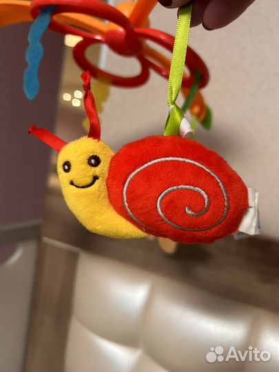 Мобиль на кроватку с проектором chicco