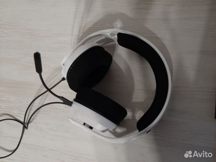 Наушники проводные