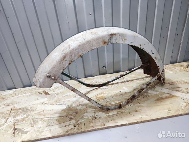 Переднее крыло Рига 16