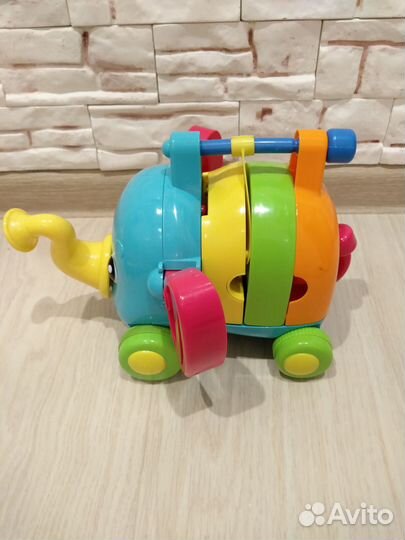 Музыкальный слон fisher price