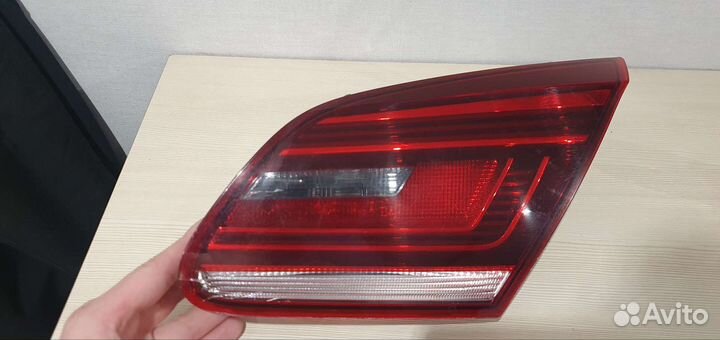 Фара багажника правая passat cc