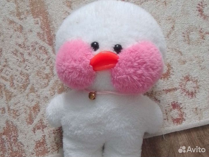 Утка лалафанфан с одеждой