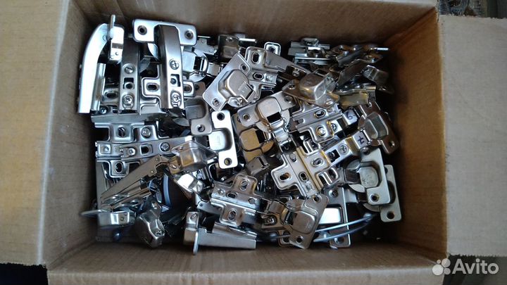 Мебельная фурнитура