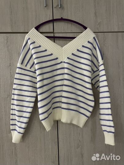 Свитер женский