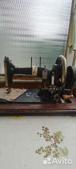 Антиквариат швейная машина