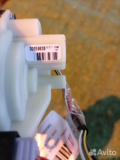 Замок зажигания 30659838 Volvo S40 V50 MS68 MW