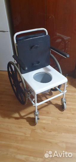 Кресло инвалидное с туалетом