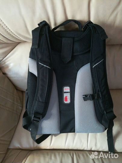 Продаю б/у рюкзак школьный Herlitz для девочки